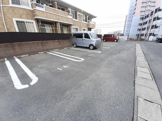 14/20 駐車場