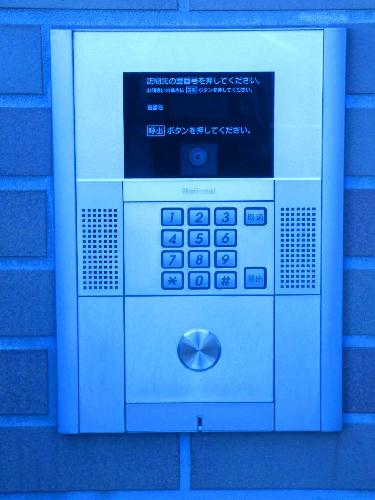 2/3 エントランス