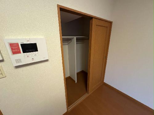 13/14 エントランス