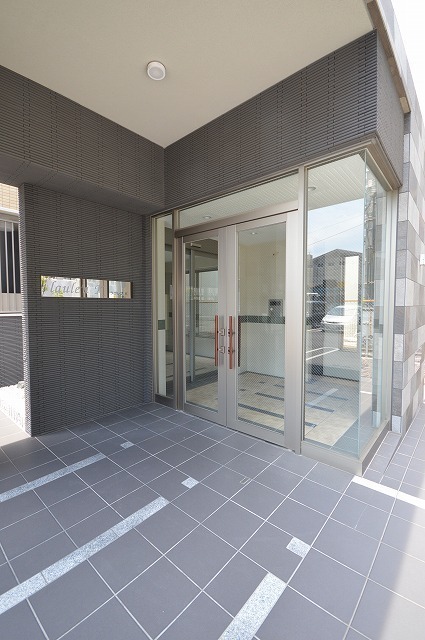 14/20 エントランス