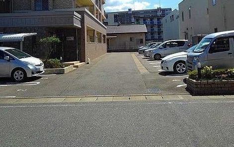 2/8 駐車場