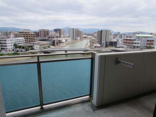 13/21 バルコニー