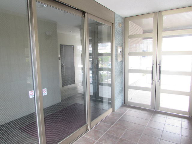 15/21 エントランス