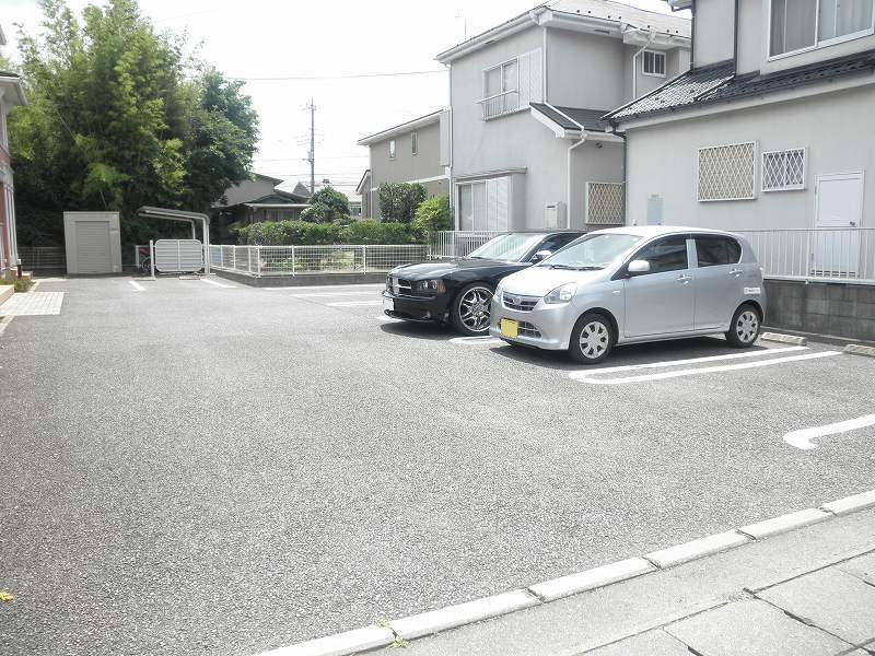 14/20 駐車場