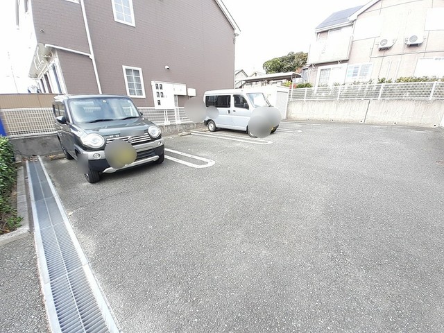 14/20 駐車場