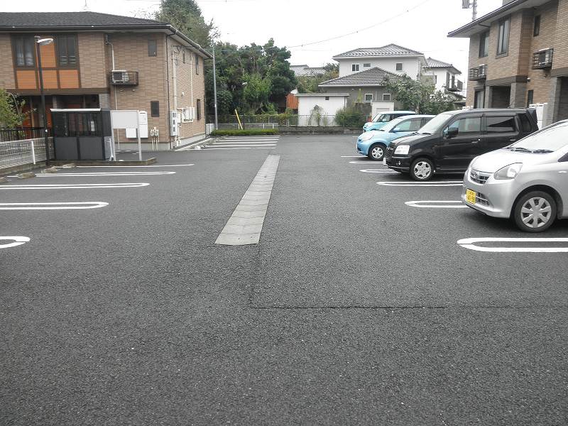2/10 駐車場