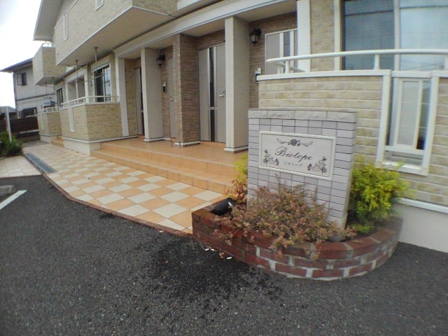 13/20 エントランス