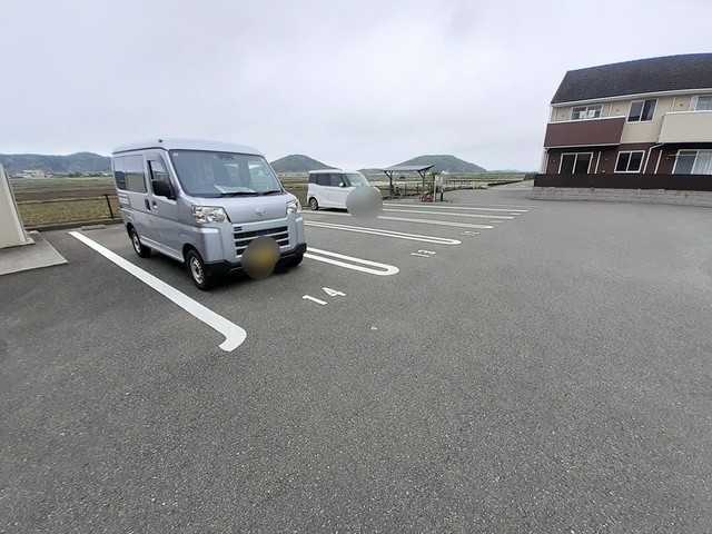 14/20 駐車場