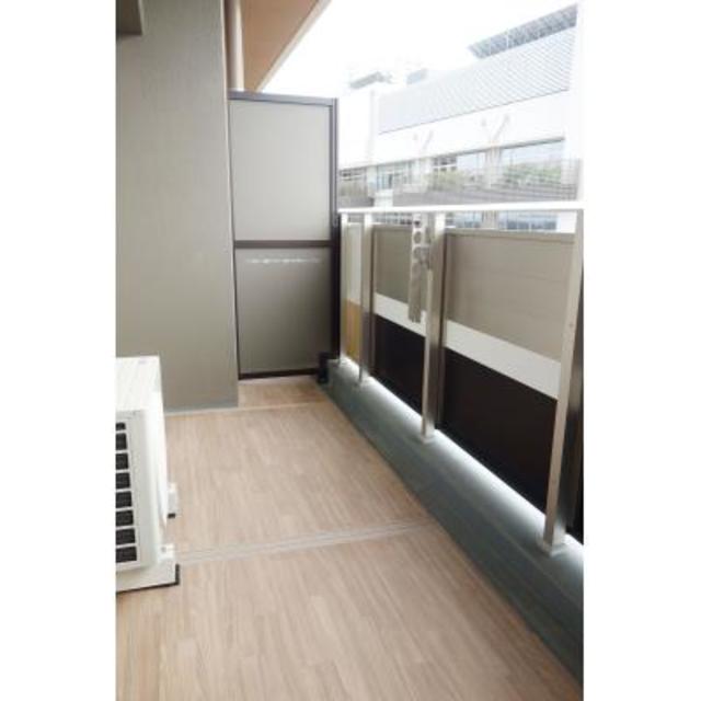 13/23 バルコニー