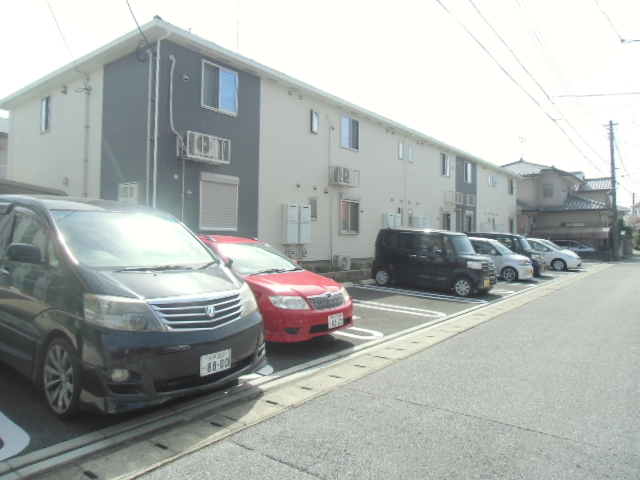 21/29 駐車場