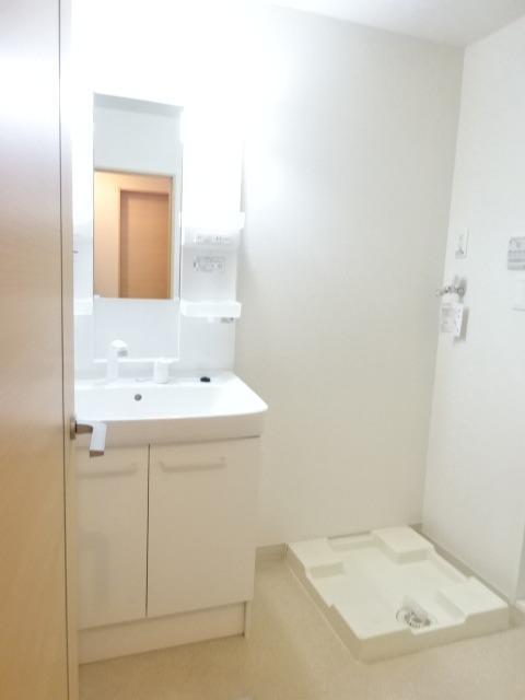 13/30 洗面