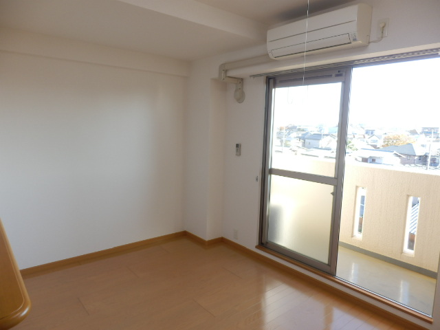 22/30 エントランス