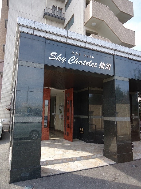 18/25 エントランス