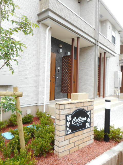 13/22 エントランス