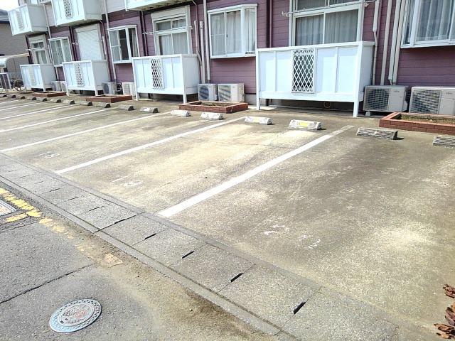 14/22 駐車場