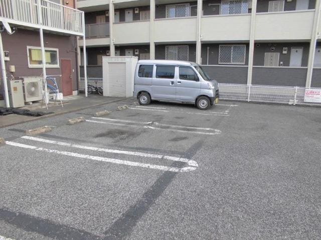 14/20 駐車場