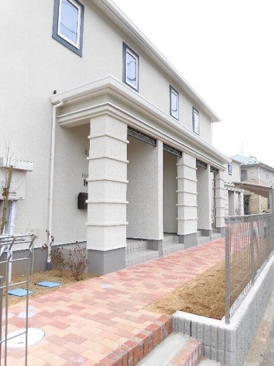 28/30 エントランス