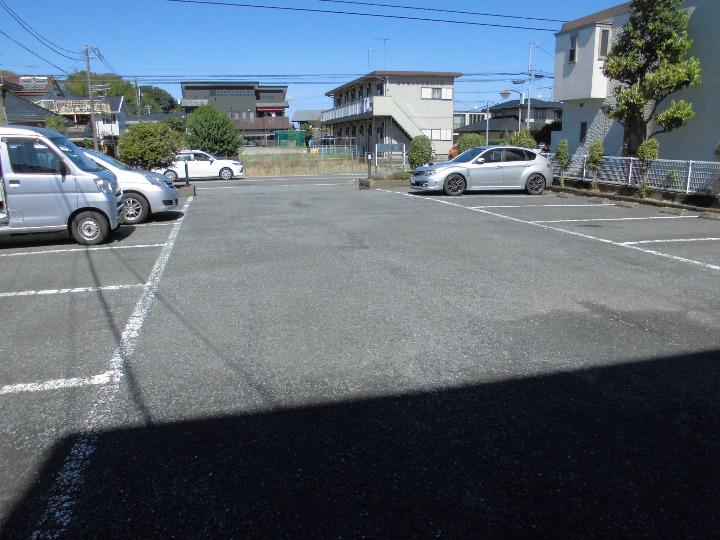 16/22 駐車場
