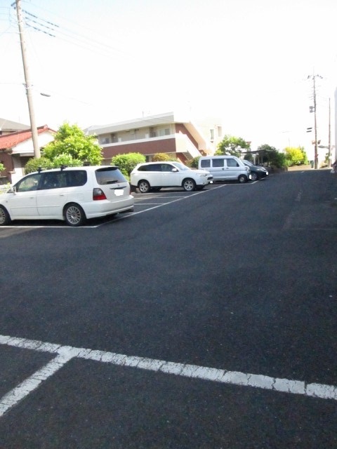 20/26 駐車場