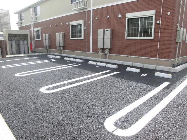 14/20 駐車場