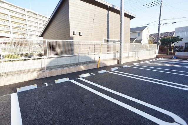 14/20 駐車場