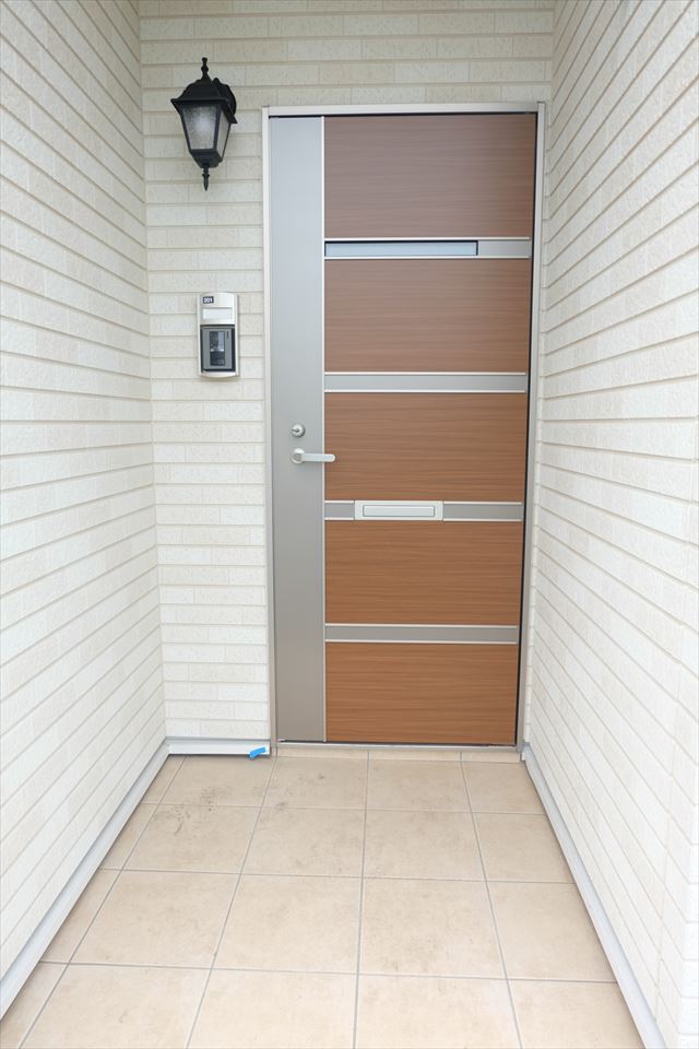 21/30 エントランス