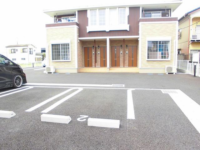 14/20 駐車場