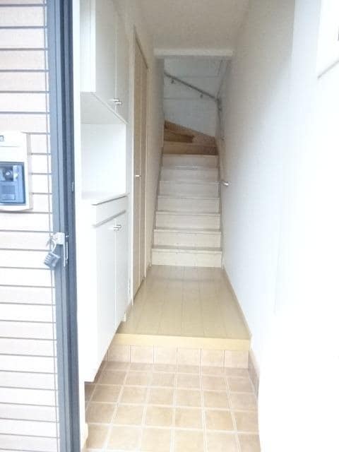 19/28 エントランス