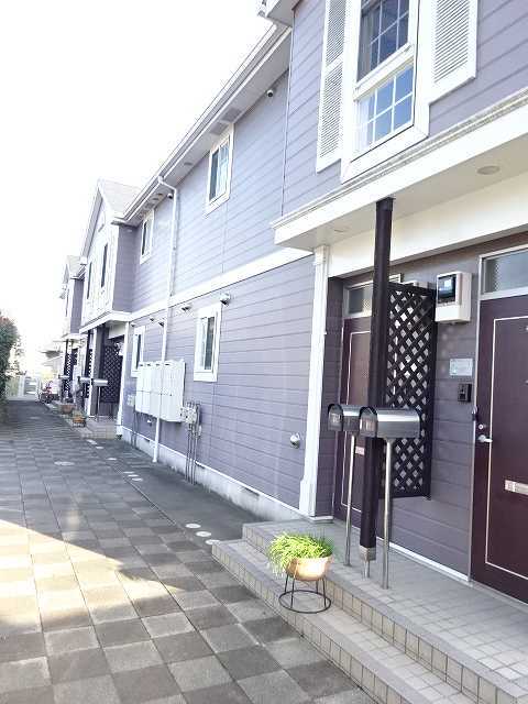 13/22 エントランス