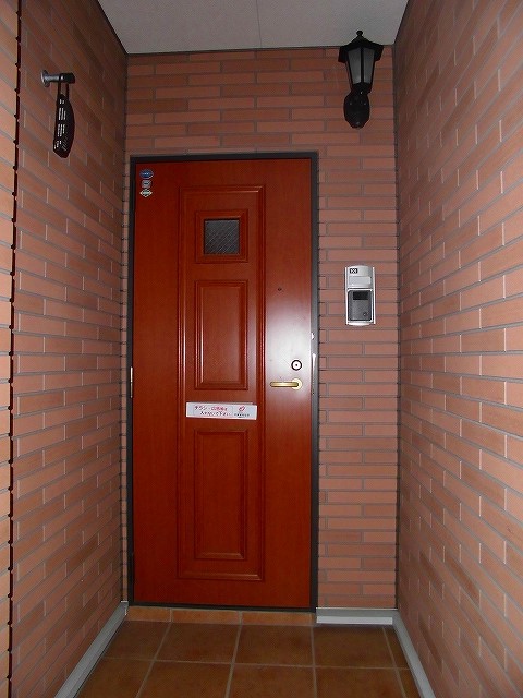 25/30 エントランス