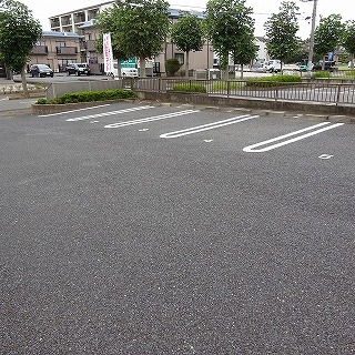 14/20 駐車場