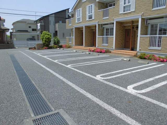 14/20 駐車場