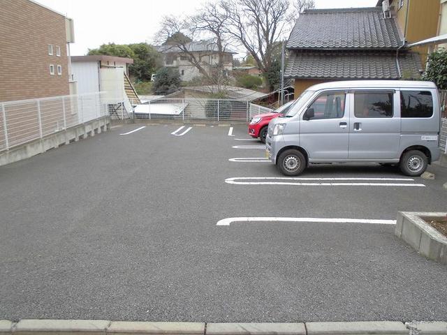 14/20 駐車場