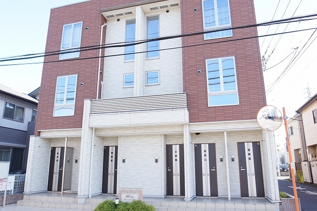 14/20 エントランス