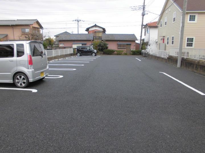 14/20 駐車場