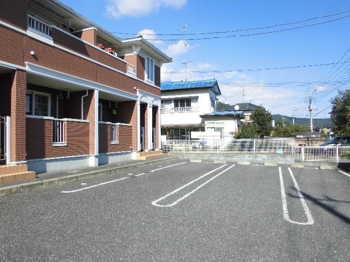 14/20 駐車場