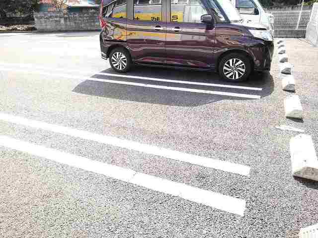 14/19 駐車場