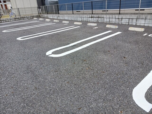 14/20 駐車場