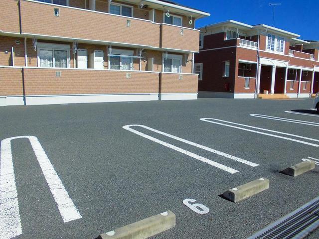 14/20 駐車場