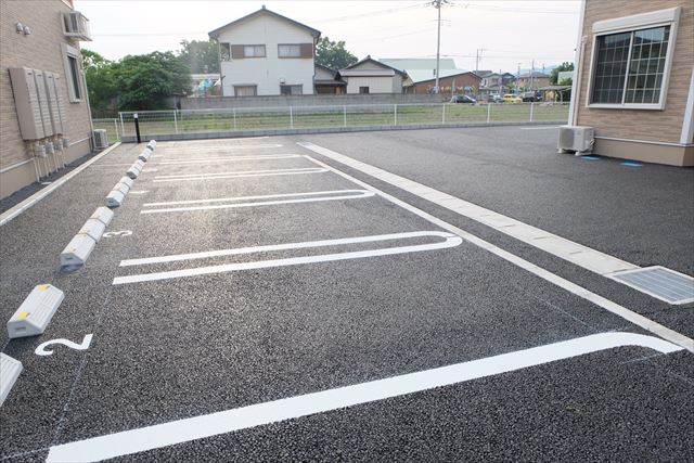 22/28 駐車場