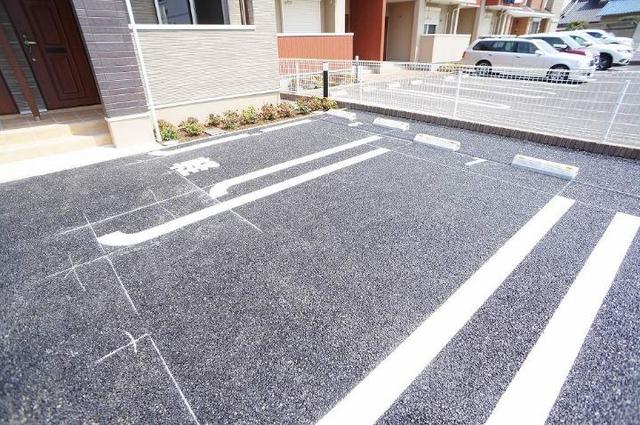2/8 駐車場