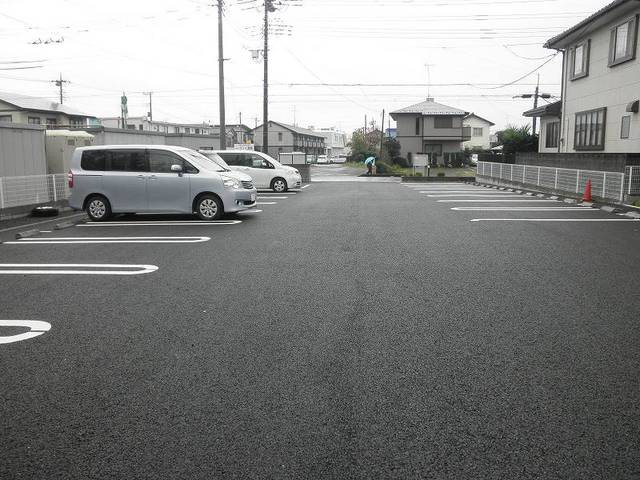 14/20 駐車場