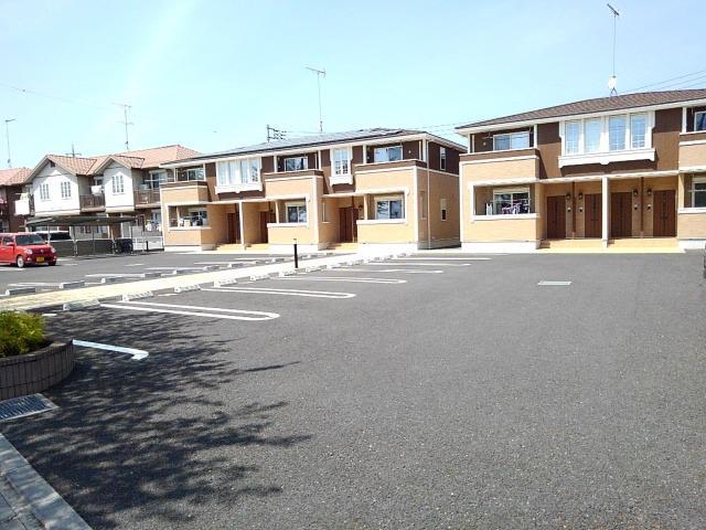 14/20 駐車場