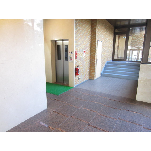 4/7 エントランス