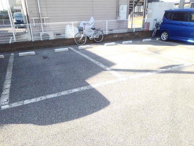 14/20 駐車場