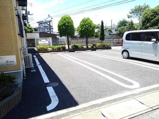 14/20 駐車場