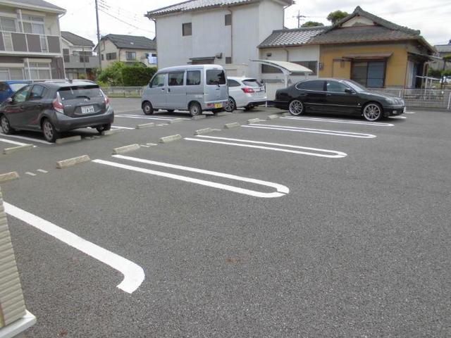 14/20 駐車場