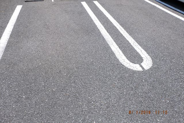 22/28 駐車場