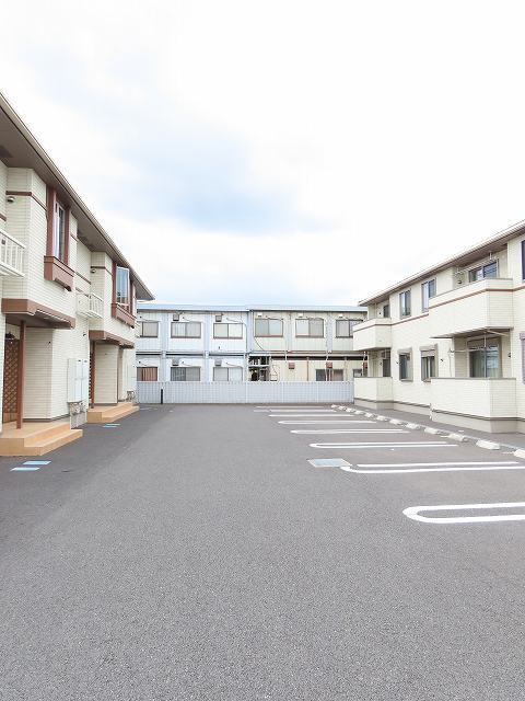 14/22 駐車場