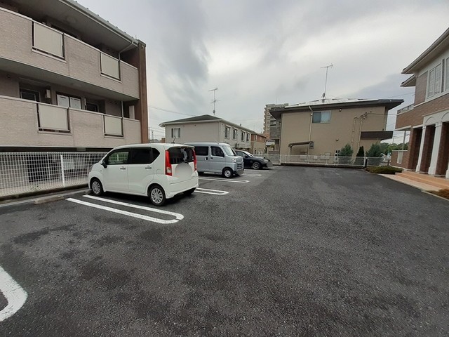 14/20 駐車場